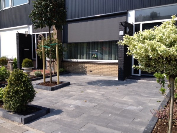 Voortuin aanleg Waddinxveen Voortuin aanleg Waddinxveen